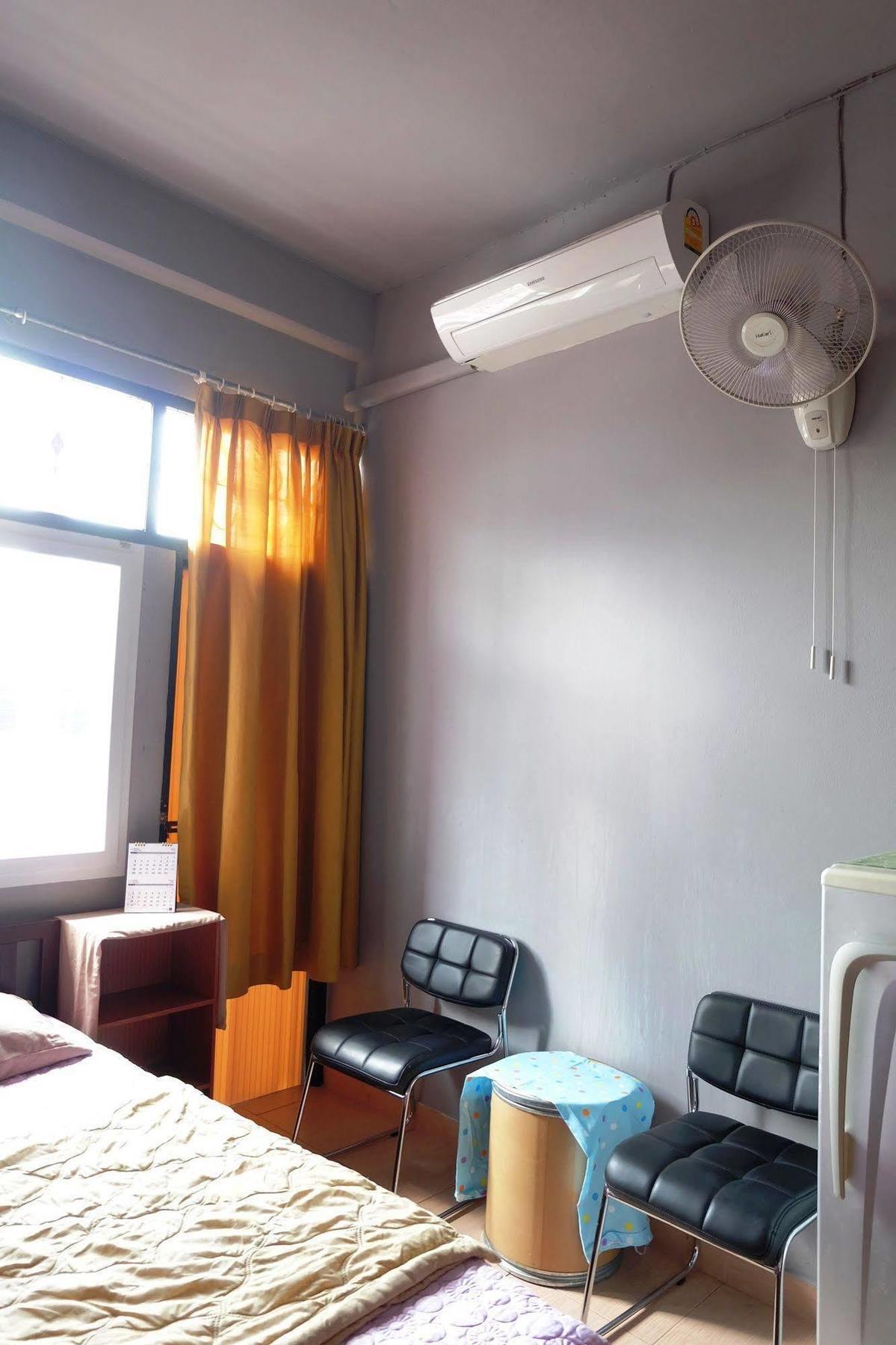 Motel Kimhouse Bangkok Exterior foto